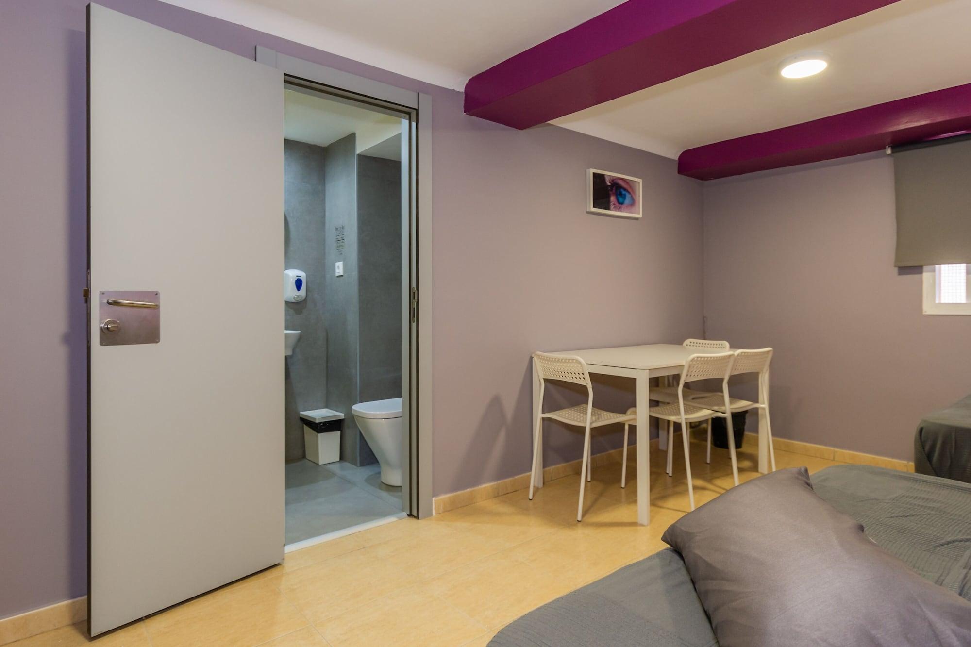 ברצלונה Sun & Moon Hostel מראה חיצוני תמונה